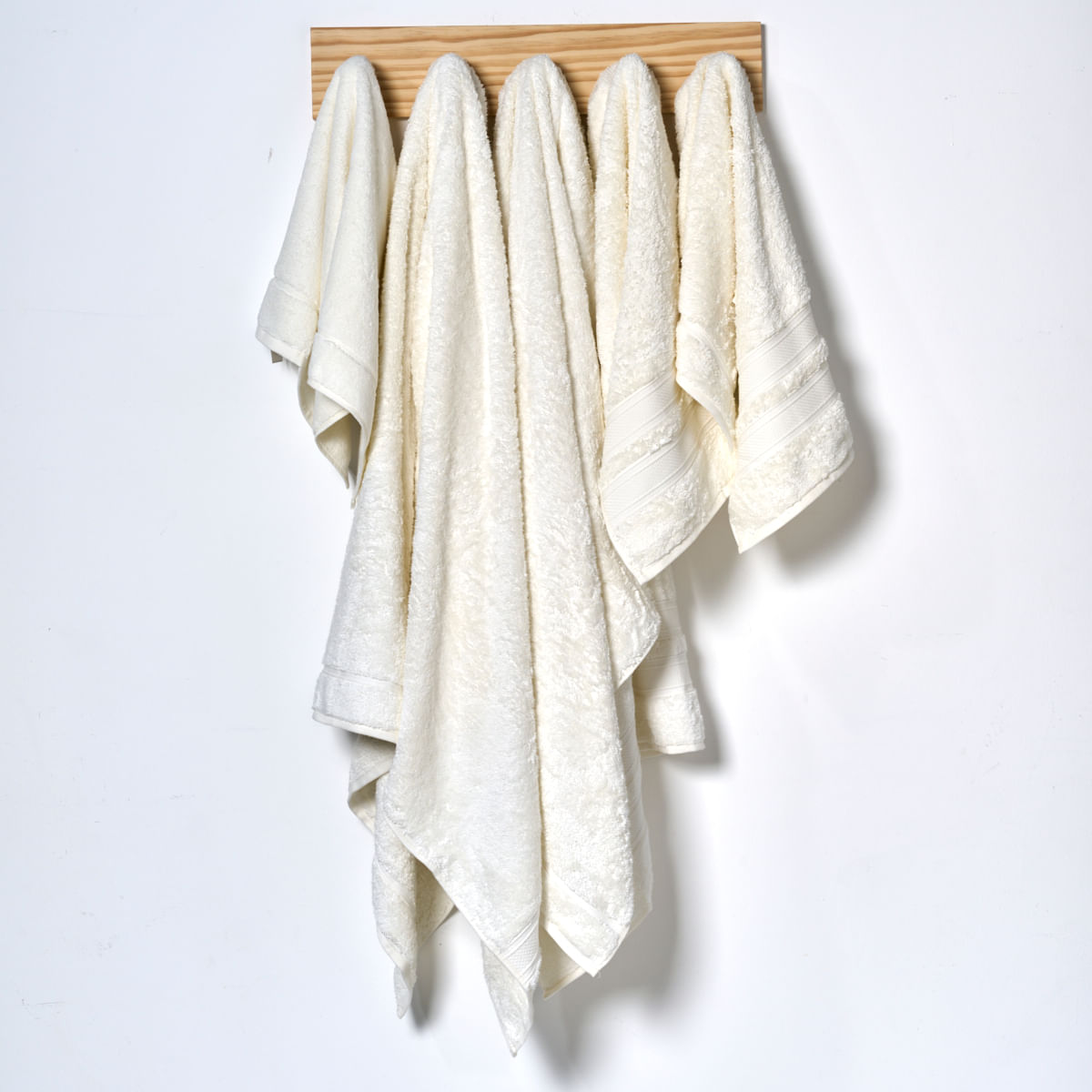 03 02 0066 Jg Banho Magnifique Gigante Marfim 001